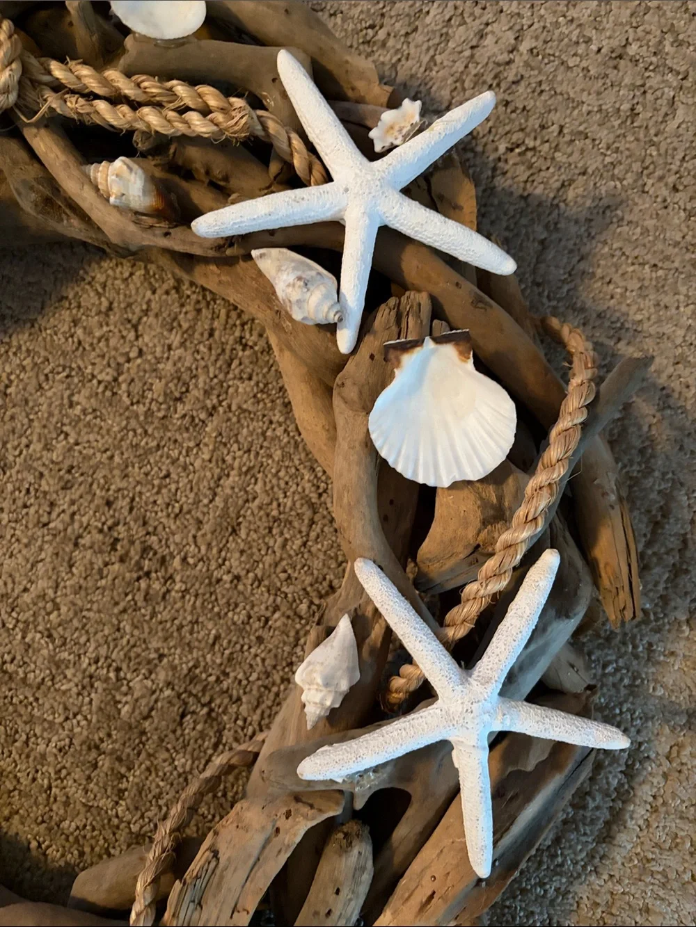 Driftwood Seashell Holiday Wreath - Natural and White